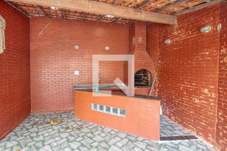 Casa de condomínio à venda com 486m², 5 quartos e 2 vagas Casa de condomínio à venda com 486m², 5 quartos e 2 vagasÁrea comum - Churrasqueira