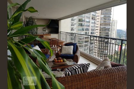 Apartamento para alugar com 250m², 3 quartos e 4 vagasVaranda da Sala