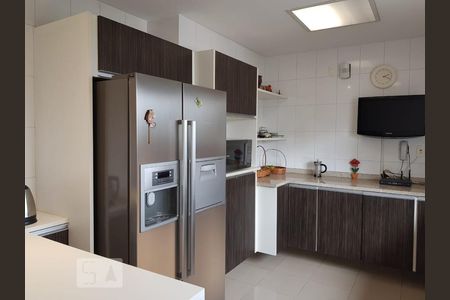 Apartamento para alugar com 250m², 3 quartos e 4 vagasCozinha