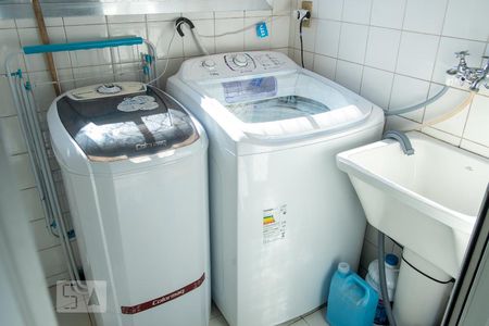 Apartamento à venda com 65m², 3 quartos e 1 vaga Apartamento à venda com 65m², 3 quartos e 1 vagaLavanderia