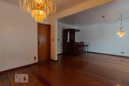 Sala de casa para alugar com 3 quartos, 230m² em Jardim Umuarama, São Paulo