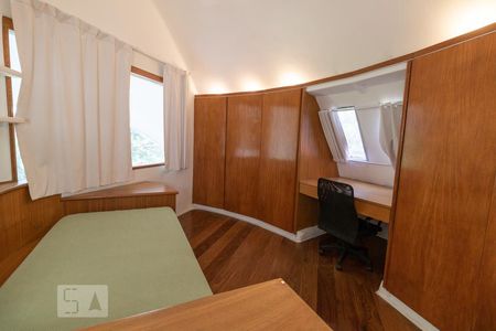 Casa à venda com 400m², 3 quartos e 4 vagas Casa à venda com 400m², 3 quartos e 4 vagasSuíte 2