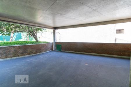 Casa à venda com 400m², 3 quartos e 4 vagas Casa à venda com 400m², 3 quartos e 4 vagasGaragem