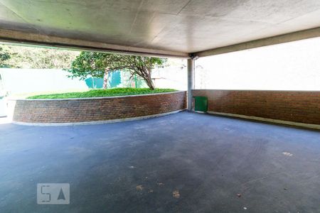 Casa à venda com 400m², 3 quartos e 4 vagas Casa à venda com 400m², 3 quartos e 4 vagasGaragem