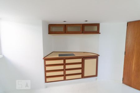 Casa à venda com 400m², 3 quartos e 4 vagas Casa à venda com 400m², 3 quartos e 4 vagasSala de Jantar