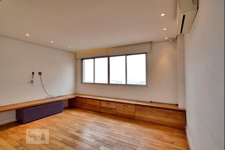 Apartamento para alugar com 240m², 3 quartos e 2 vagasSala de TV