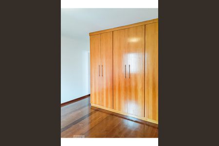 Primeiro dormitório de apartamento para alugar com 3 quartos, 118m² em Itaim Bibi, São Paulo