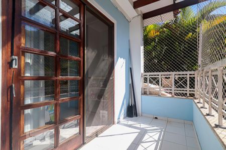 Casa de condomínio à venda com 500m², 8 quartos e 4 vagas Casa de condomínio à venda com 500m², 8 quartos e 4 vagasVaranda