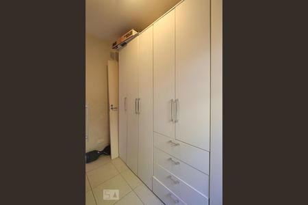 Casa de condomínio à venda com 500m², 8 quartos e 4 vagas Casa de condomínio à venda com 500m², 8 quartos e 4 vagasQuarto de Serviço
