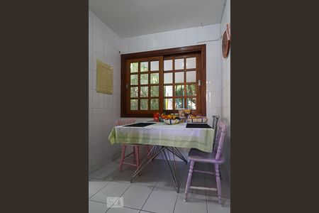 Cozinha de casa de condomínio à venda com 8 quartos, 500m² em Vargem Pequena, Rio de Janeiro