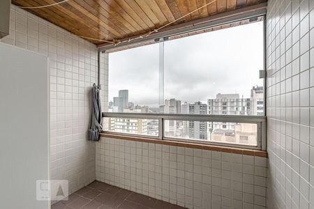 Sacada de apartamento para alugar com 1 quarto, 44m² em Centro, Curitiba