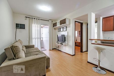 Sala de apartamento para alugar com 1 quarto, 44m² em Centro, Curitiba