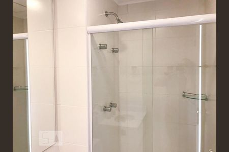 Banheiro de apartamento para alugar com 1 quarto, 68m² em Pinheiros, São Paulo