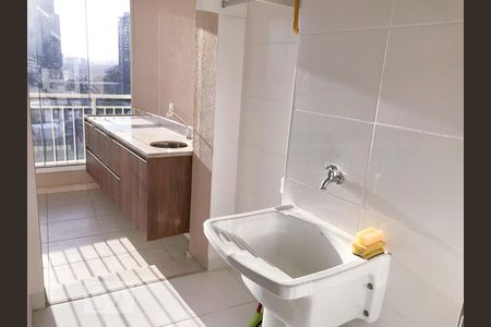 Apartamento à venda com 68m², 1 quarto e 1 vagaÁrea de serviço