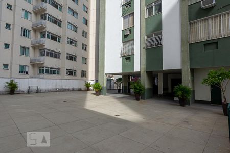 Apartamento para alugar com 95m², 2 quartos e 1 vaga Apartamento para alugar com 95m², 2 quartos e 1 vagaÁrea Comum - Playground