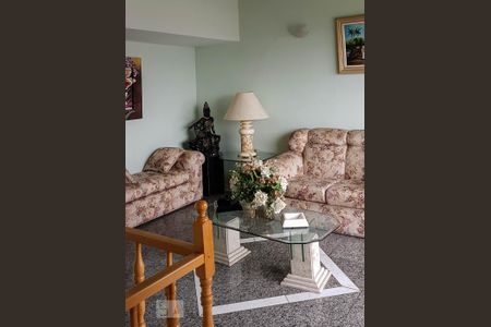 Apartamento à venda com 192m², 3 quartos e sem vaga Apartamento à venda com 192m², 3 quartos e sem vagaCobertura