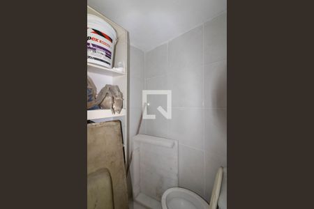 Banheiro de kitnet/studio para alugar com 1 quarto, 40m² em Parque das Seringueiras, Guarulhos