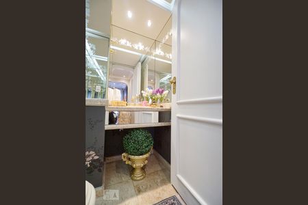 Apartamento à venda com 160m², 4 quartos e 3 vagasLavabo