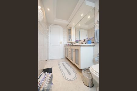 Apartamento à venda com 160m², 4 quartos e 3 vagasBanheiro suíte 04