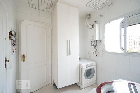 Apartamento à venda com 160m², 4 quartos e 3 vagasDetalhe área de serviço