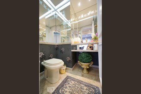 Apartamento à venda com 160m², 4 quartos e 3 vagasLavabo