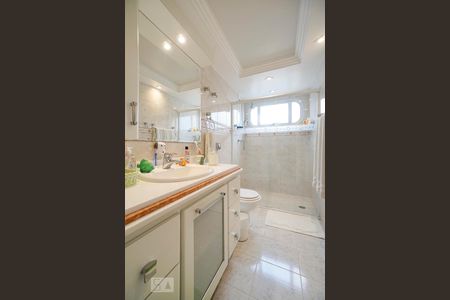 Apartamento à venda com 160m², 4 quartos e 3 vagasBanheiro social