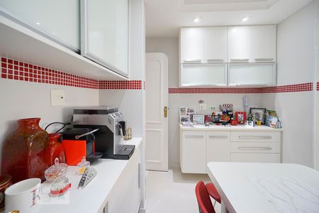 Apartamento à venda com 160m², 4 quartos e 3 vagasCozinha