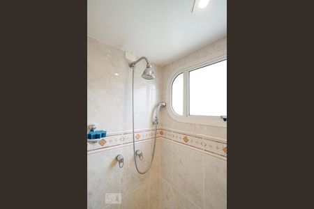 Apartamento à venda com 160m², 4 quartos e 3 vagasDetalhe banheiro social