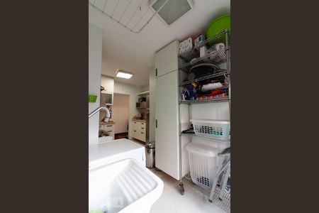 Apartamento à venda com 80m², 3 quartos e 1 vagaÁrea de Serviço