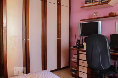 Apartamento à venda com 190m², 5 quartos e sem vagaQuarto 1