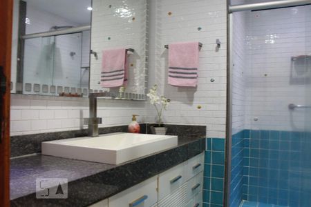 Apartamento à venda com 190m², 5 quartos e sem vagaBanheiro Social