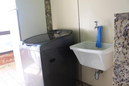 Apartamento à venda com 190m², 5 quartos e sem vagaÁrea de Serviço