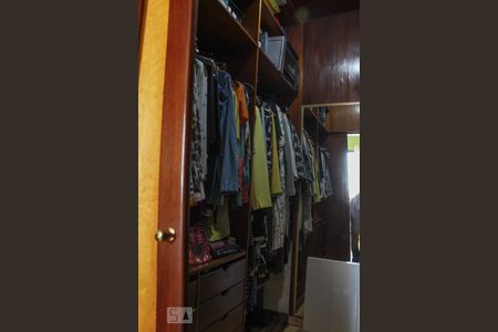 Apartamento à venda com 190m², 5 quartos e sem vagaCloset da Suíte