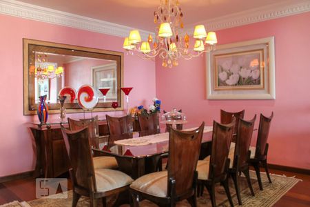 Apartamento à venda com 190m², 5 quartos e sem vagaSala