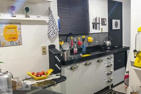 Cozinha de casa para alugar com 3 quartos, 110m² em Olaria, Rio de Janeiro