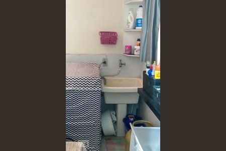Área de Serviço de casa para alugar com 3 quartos, 110m² em Olaria, Rio de Janeiro