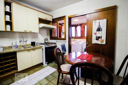Cozinha de apartamento à venda com 2 quartos, 169m² em Cristal, Porto Alegre