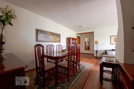 Apartamento à venda com 169m², 2 quartos e 1 vagaSala