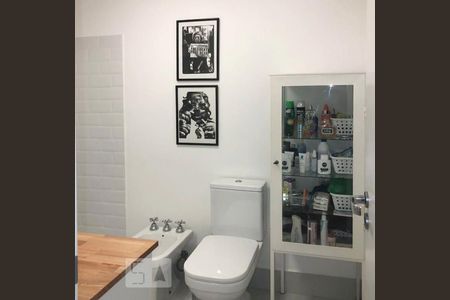 Apartamento à venda com 159m², 3 quartos e 2 vagasBanheiro da Suíte