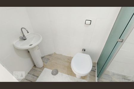 Banheiro de apartamento para alugar com 1 quarto, 50m² em Mirandópolis, São Paulo