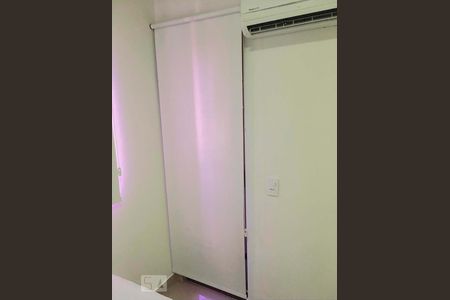 Dormitório de apartamento à venda com 1 quarto, 30m² em Campo Belo, São Paulo