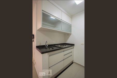 Cozinha de apartamento à venda com 1 quarto, 30m² em Campo Belo, São Paulo