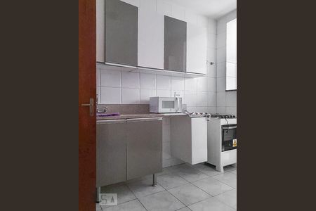 Cozinha  de apartamento à venda com 3 quartos, 120m² em Jardim Guanabara, Rio de Janeiro