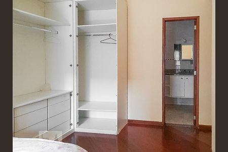 Suite de apartamento à venda com 3 quartos, 120m² em Jardim Guanabara, Rio de Janeiro