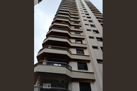 Apartamento à venda com 198m², 3 quartos e 3 vagas Apartamento à venda com 198m², 3 quartos e 3 vagasFachada