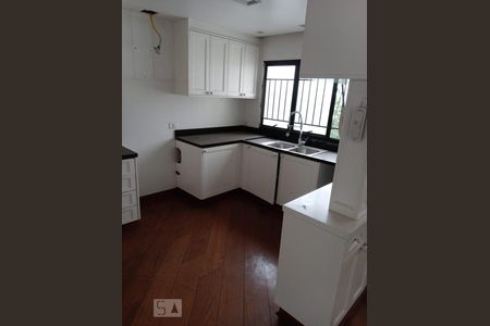 Apartamento à venda com 198m², 3 quartos e 3 vagas Apartamento à venda com 198m², 3 quartos e 3 vagasCozinha