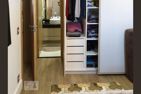 Apartamento à venda com 100m², 3 quartos e 3 vagasSuite 2