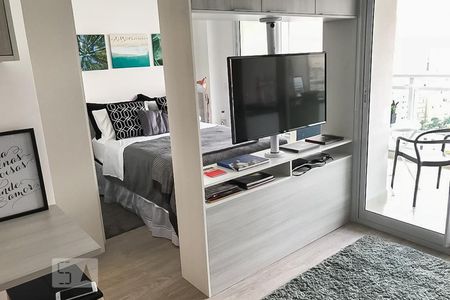 Sala de kitnet/studio para alugar com 1 quarto, 34m² em Barra Funda, São Paulo