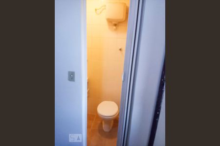 Apartamento para alugar com 167m², 3 quartos e 2 vagasBanheiro de Serviço