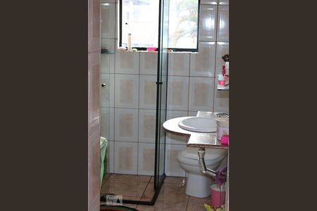 Banheiro da Suíte de casa para alugar com 4 quartos, 265m² em Nova Petrópolis, São Bernardo do Campo